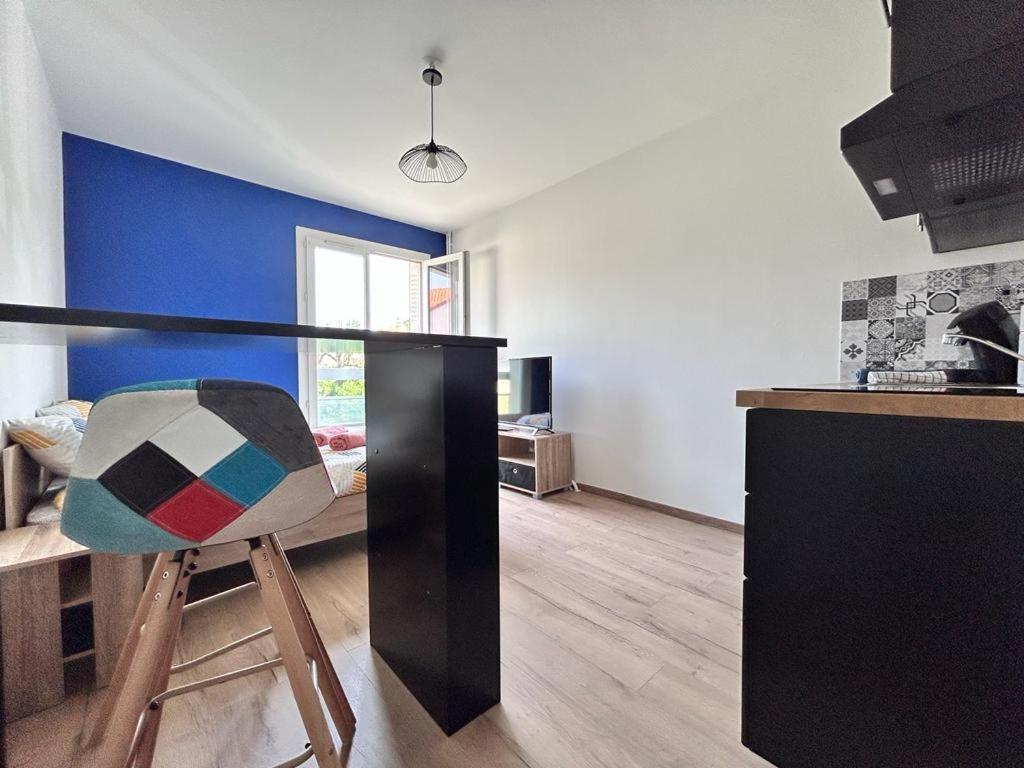 Studio Confortable Et Lumineux Proche Des Hopitaux - Hotel De Ville Beaumont Beaumont  Ngoại thất bức ảnh